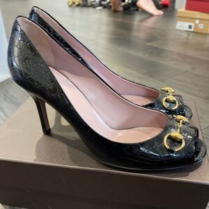 Gucci Vernice Microguccisima heels
